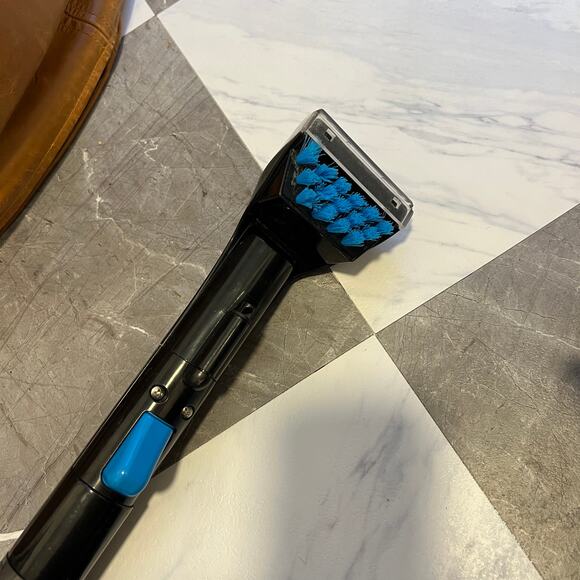 BISSELL BarkBath Dual Use Portable Dog Bath & Deep Cleaner Vacuum - Picture 8 of 10